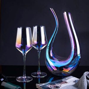 conjunto-decanter-e-tacas-cristal-colorido-para-celebrar-com-estilo-vinho